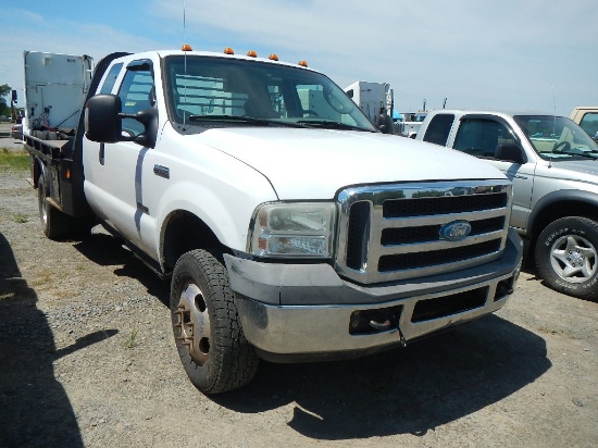 2005 FORD F350 FLATBED TRUCK, 282, 910 MI,  EXTENDED CAB, POWERSTROKE DIESE