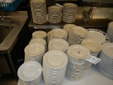 LOT OF BREAD / DESSERT PLATES