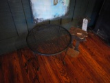 SMALL METAL TABLE WITH METAL STAND