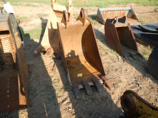 EXCAVATOR BUCKET,  24"