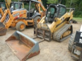 2014 CATERPILLAR 299 SKID STEER LOADER, 1983 HOURS  CAB, AC, PILOT CONTROLS