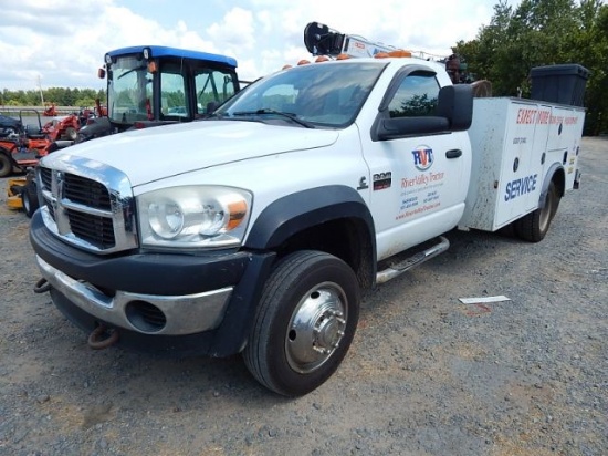 2008 DODGE 5500 HD CAB & CHASSIS, 256,421  CUMMINS DIESEL, AUTOMATIC, PS, A