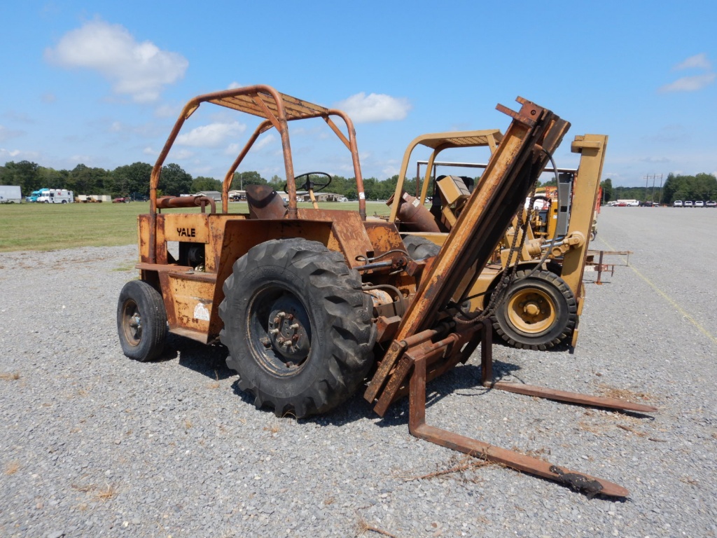 Yale Forklift Open Rops 4 Cyl Gas 2 Stage Mast Heavy Construction Equipment Lifting Forklifts Auctions Online Proxibid