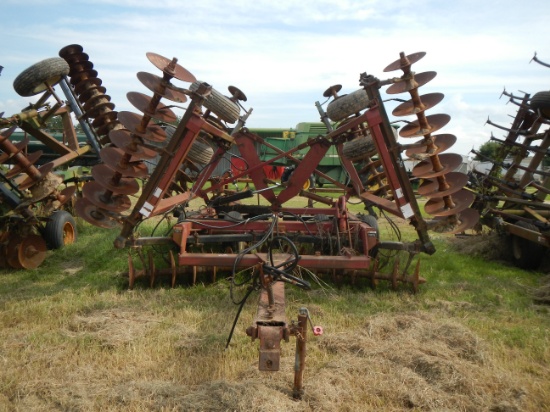 CASE/IH 496 DISC HARROW,  PULL TYPE, HYDRAULIC FOLD