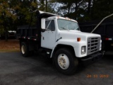 1987 INTERNATIONAL 1754 DUMP TRUCK, 186,945 miles  INTERNATIONAL DIESEL, 5+