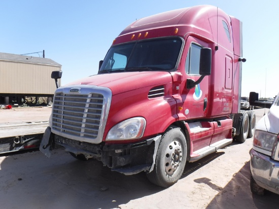 2013 FREIGHTLINER CASCADIA TRUCK TRACTOR, 373,494+ mi,  HIGH ROOF SLEEPER,