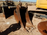 CATERPILLAR EXCAVATOR BUCKET,  30