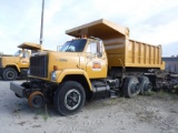 1981 GMC BRIGADIER HIGH RAIL DUMP TRUCK, 839,789 mi,  DUMMINS, 6 SPEED, REY