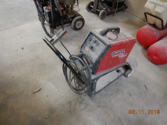 LINCOLN SP-135-T WIRE WELDER ON CART