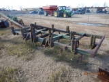 JOHN DEERE 100 CHISEL PLOW,  3 POINT, 12'