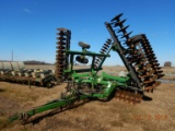 JOHN DEERE 637 DISK,  HYDRAULIC FOLD, 32.1' S# 16434