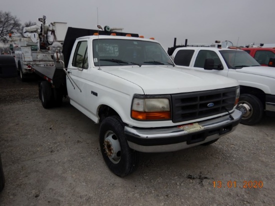 1997 FORD F-450 FLATBED TRUCK, 84,571+ mi,  POWERSTROKE 7.3 L DIESEL, AUTOM