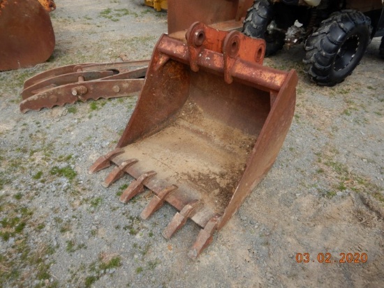 BACKHOE BUCKET,  30"