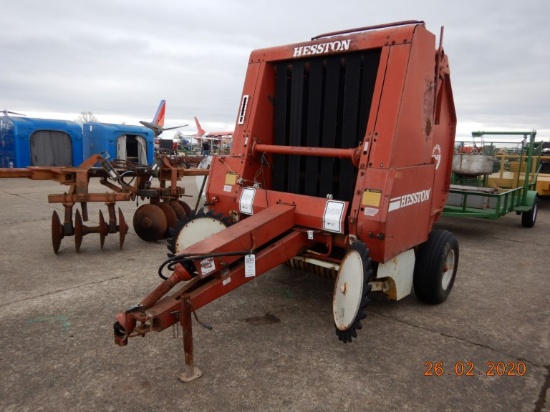 HESSTON 5540 ROUND HAY BAILER,