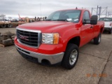 2009 GMC 2500 TRUCK, 218000+miles  V8, AUTO, 2WD, S# 123973