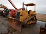 CAT D4H DOZER, 4048+hours  OPEN ROPS, 6 WAY BLADE, S# 8PB01527