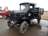1924 INTERNATIONAL 43 TRUCK,  GAS, MANUAL TRANSMISSION, (WILL START AND RUN