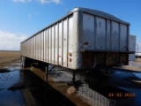 1971 HOBBS CREWHAUL GRAIN TRAILER,  40FT, TANDEM AXLE ON SPRINGS, 10.20 TIR