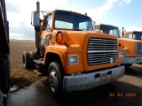 1990 FORD L7000 TRUCK TRACTOR,  CUMMINS, 7 SPEED TRANS, SINGLE AXLE ON SPRI