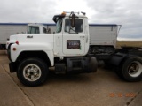 1979 MACK R600 TRUCK TRACTOR,  MACK ENGINE, 5 SPEED TRANSMISSION, TWIN SCRE