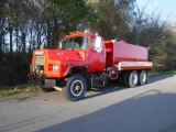 1993 MACK DM690S WATER TRUCK,  MACK DIESEL, TWIN SCREW, MACK CAMELBACK SUSP