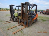 DOOSAN 30 FORKLIFT, 4209 hrs  OPEN ROPS, SOLID TIRES, 3 STAGE MAST, C# 3642