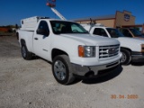 2013 GMC 1500 PICKUP TRUCK, 91,698 MILES ON METER  4.3L GAS ENGINE, 2WD, A/