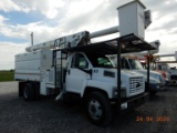 2006 CHEVROLET C6500 FORESTRY BUCKET TRUCK,  8.1L V8 GAS ENGINE,  6 SPEED,