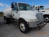 2006 INTERNATIONAL 4200 WATER TRUCK, 17,532 MILKES  VT365 ENGINE, 6 SPEED