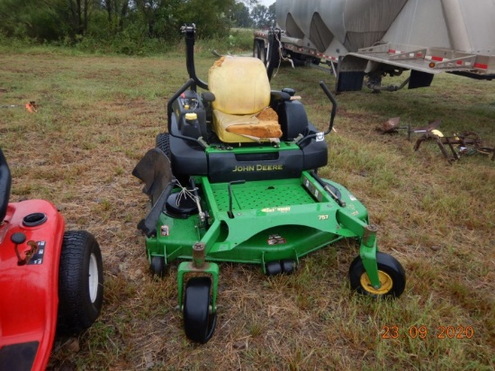 JOHNDEERE 757 RIDING LAWN MOWER, 552+ hrs,  ZERO TURN, 60" CUT, 25-HP GAS E