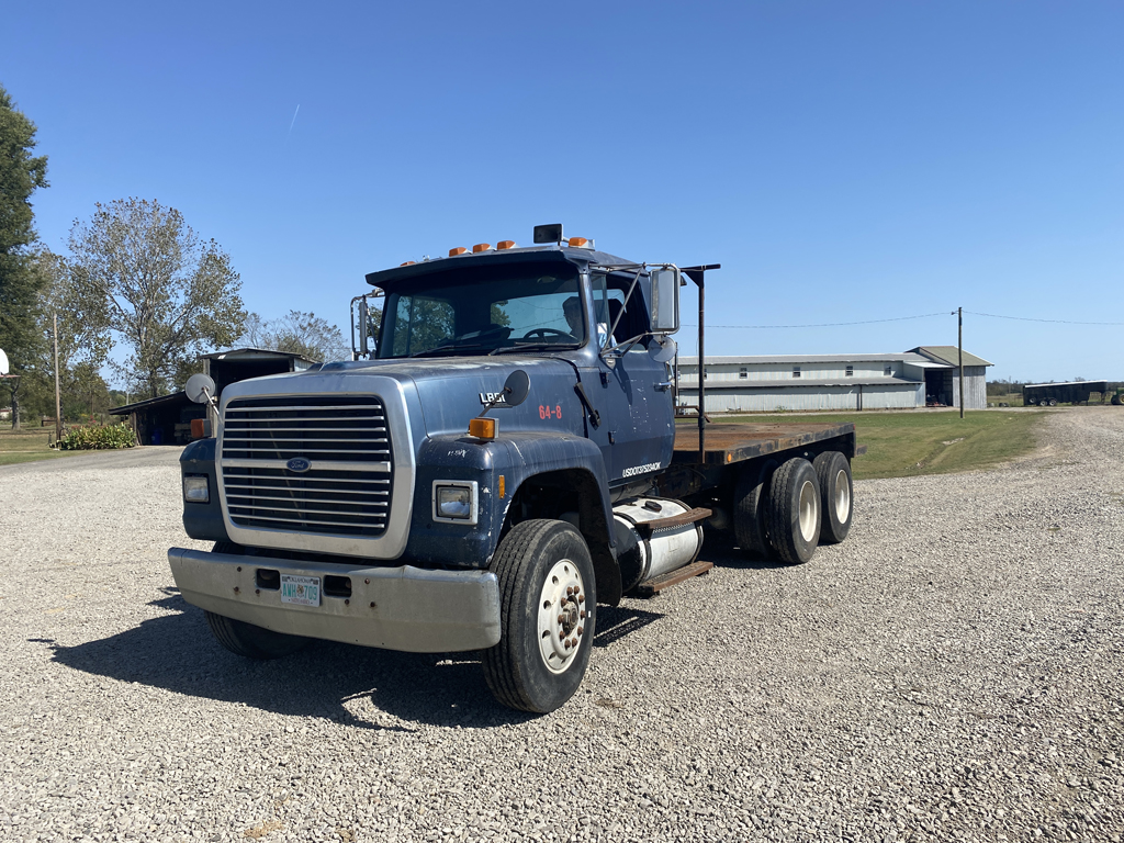 1990 FORD L8000 FLATBED TRUCK, FORD DIESEL, TWIN | Proxibid