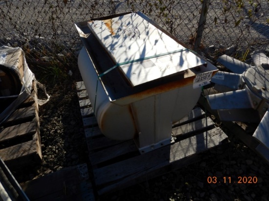 PALLET WITH EXHAUST SILENCER