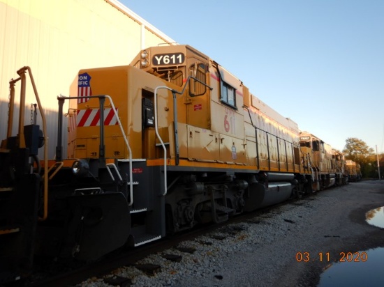 EMD GP15-1 LOCOMOTIVE,  AUTO ALIGNMENT COUPLERS, MOVE READY C# UPY 611