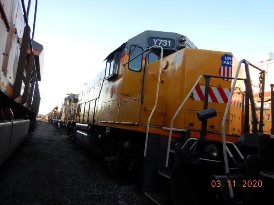 EMD GP15-1 LOCOMOTIVE,  AUTO ALIGNMENT COUPLERS, MOVE READY C# UPY 731