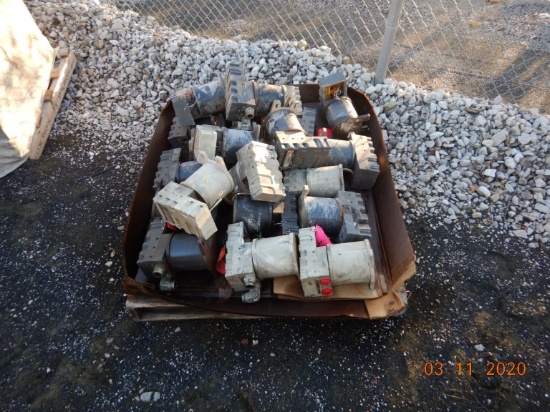 PALLET WITH FUEL PUMPS