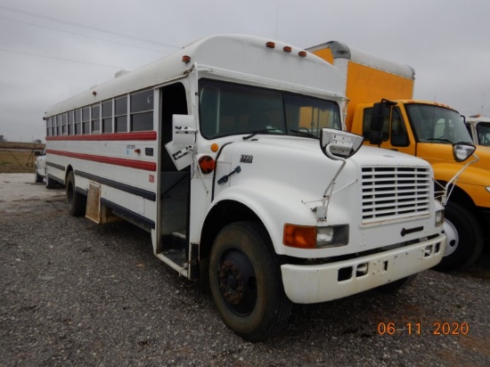 1995 INTERNATIONAL 3800 SCHOOL BUS, 195,537+ mi,  40-PASSENGER, DT408 DIESE