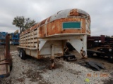 SWAN LIVESTOCK TRAILER,  GOOSENECK, 16', TANDEM AXLE, SPRING RIDE, CENTER C