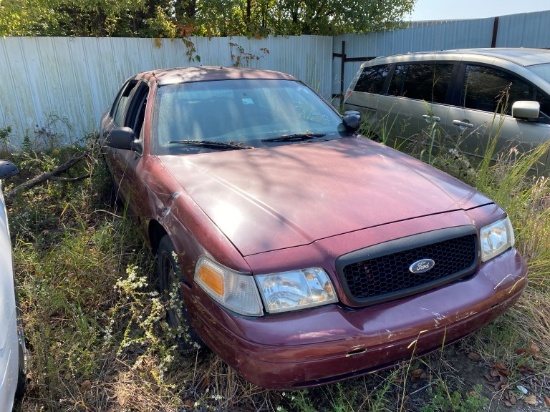 2009 FORD CROWN VICTORIA CAR,  GAS, AUTOMATIC (NO KEYS) S# 2FAHP71V49X10281