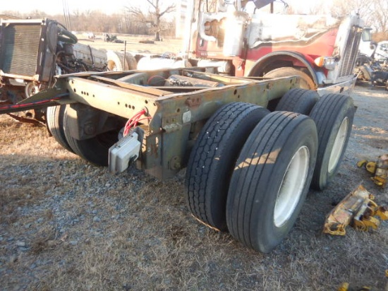 TRAILER CUTOFF,  TANDEM AXLE, AIR RIDE, 22.5 TIRES ON HUB PILOTS