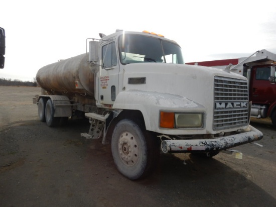 1994 MACK CH613 WATER TRUCK, 428,386+ mi,  MACK DIESEL, 8-LL TRANSMISSION,