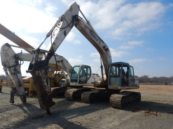 1986 TEREX TXC175LC-1 EXCAVATOR, 10,446+ hrs,  CAB, AC, 28" TRACKS, STANLEY