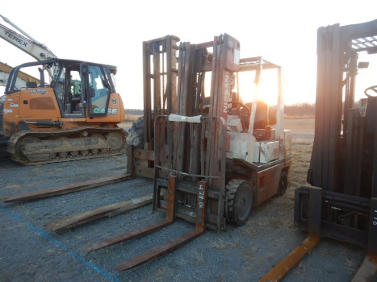 NISSAN 50 FORKLIFT, 1,698+ hrs,  PROPANE, 3-STAGE MAST, 108" HEIGHT, OPEN R