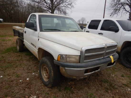 2001 DODGE 2500 FLATBED TRUCK,  V8 GAS, AUTOMATIC, 4 X 4, PS, 11' BED S# 3B