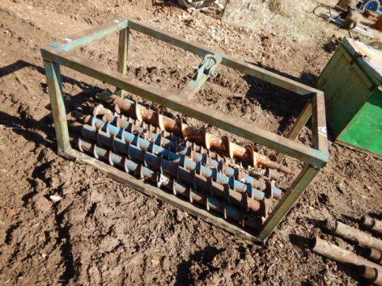 CRANE BASKET WITH AUGER BITS