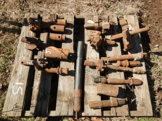 PALLET WITH BITS AND COUPLERS