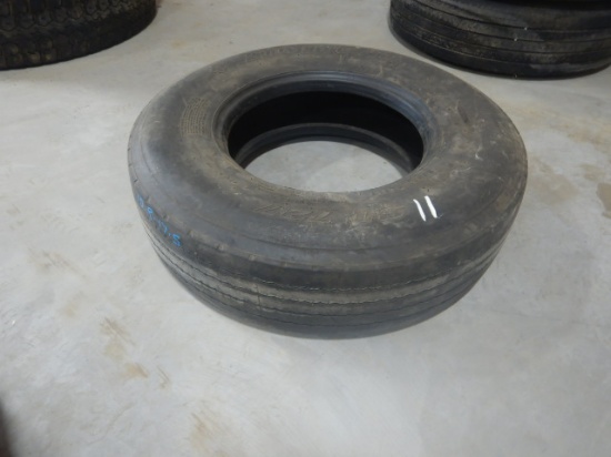 (1) 10R17.5 TIRE