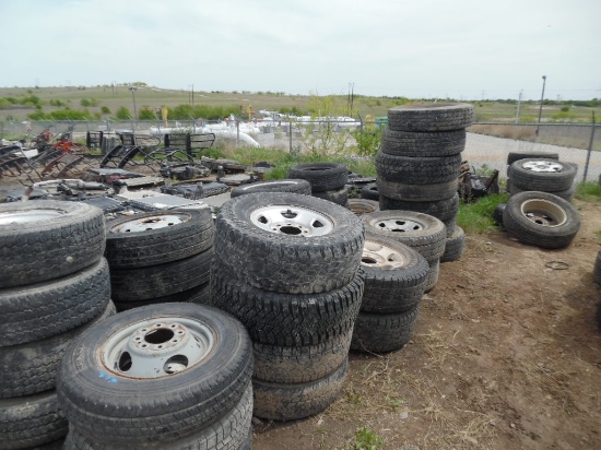 (51) LOT OF ASSORTED TIRES/WHEELS