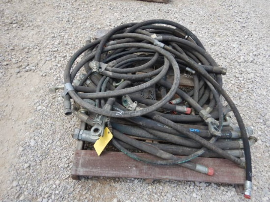 PALLET WITH MISCELLANEOUS HYDRAULIC HOSES   LOAD OUT FEE: $5.00