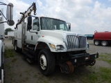 2004 INTERNATIONAL 7600 HYRAIL SERVICE TRUCK, 211,756 + MI,  CREW CAB, IH D