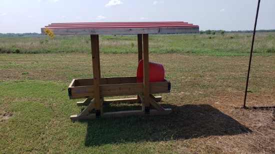 COVERED WOODEN MINERAL/CORN FEEDER